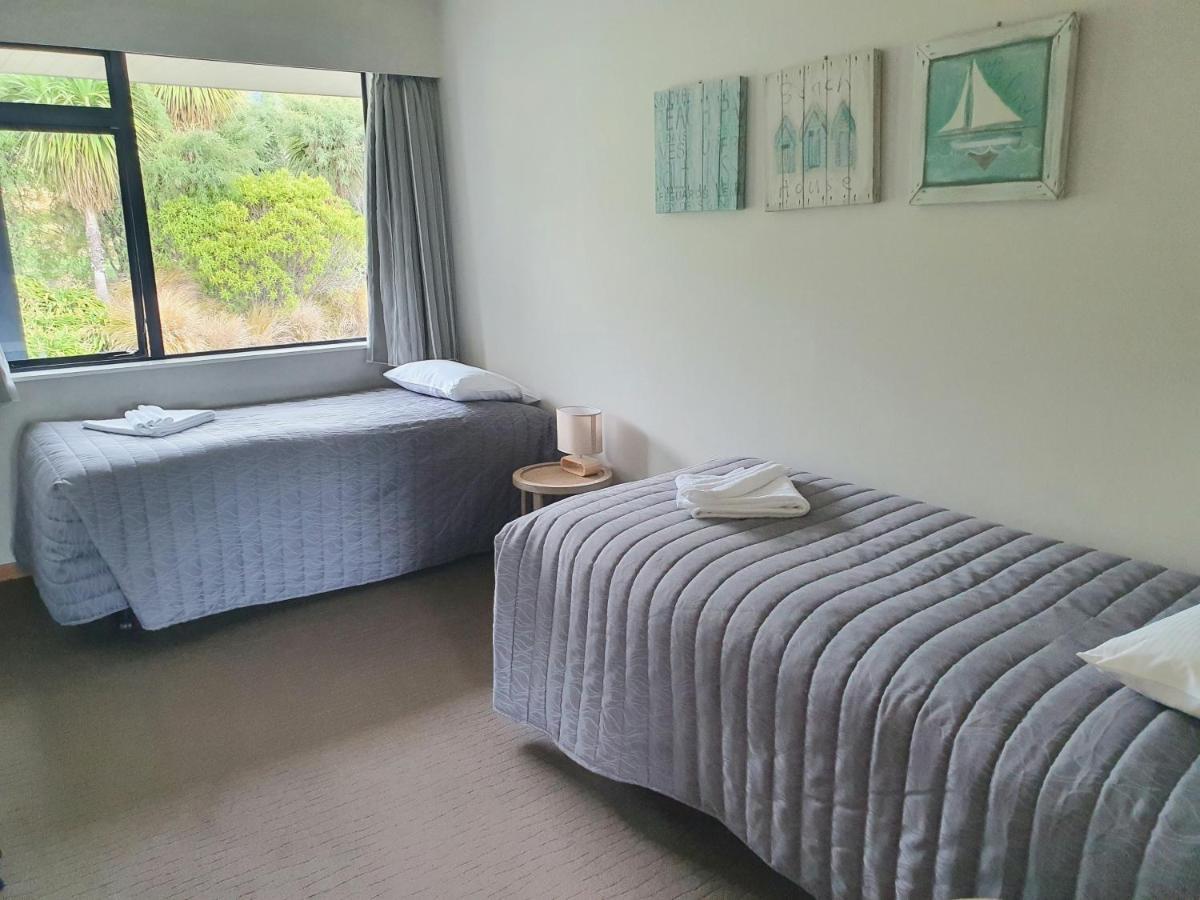Bay Vista Waterfront Motel Picton Extérieur photo